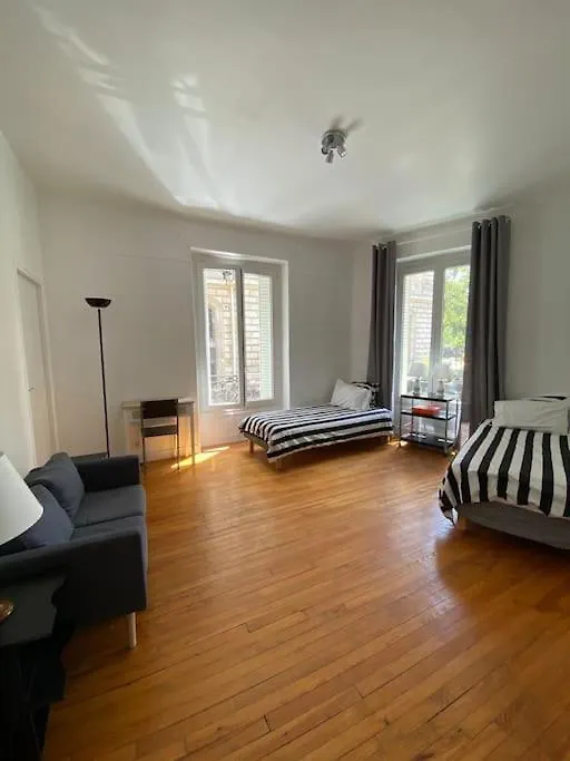 85m2 Center Republique 2 Br-4p Lejlighed Paris