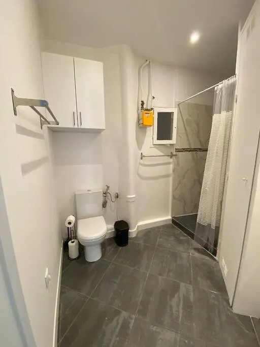 85m2 Center Republique 2 Br-4p Lejlighed *
